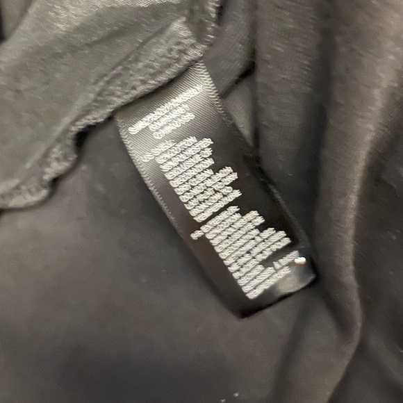 F21(FOREVER 21)FIESTY BLACK WITH LARGE BLACK SHINY SEQUINS SLEEVELESS MINI DRESS - Picture 7 of 7